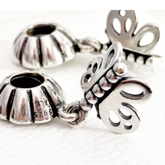 PAIR of Pandora charm dangle " Friends forever " #790531 - Picture 5 of 14